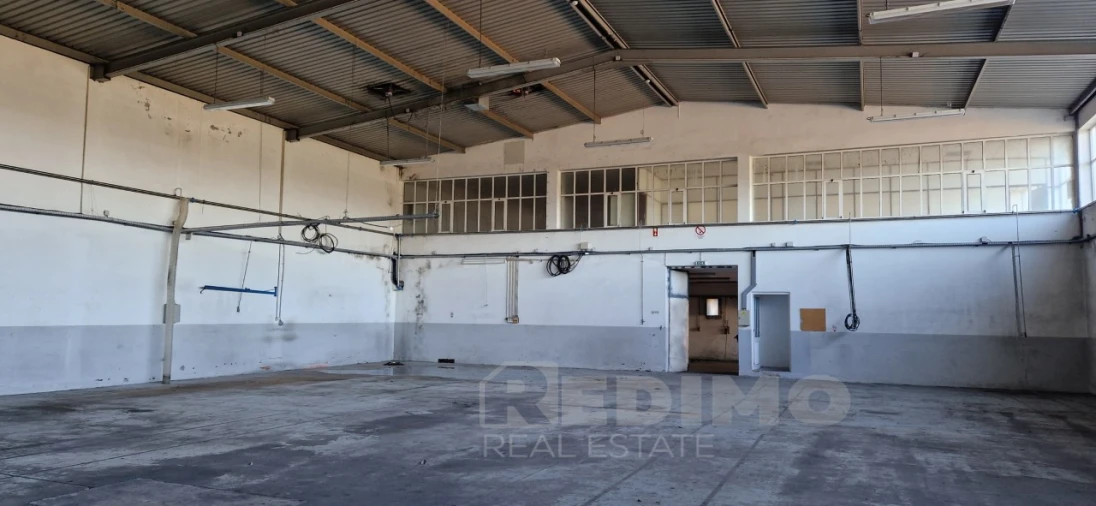 Armazém para Arrendamento em Arrifana Foto 20