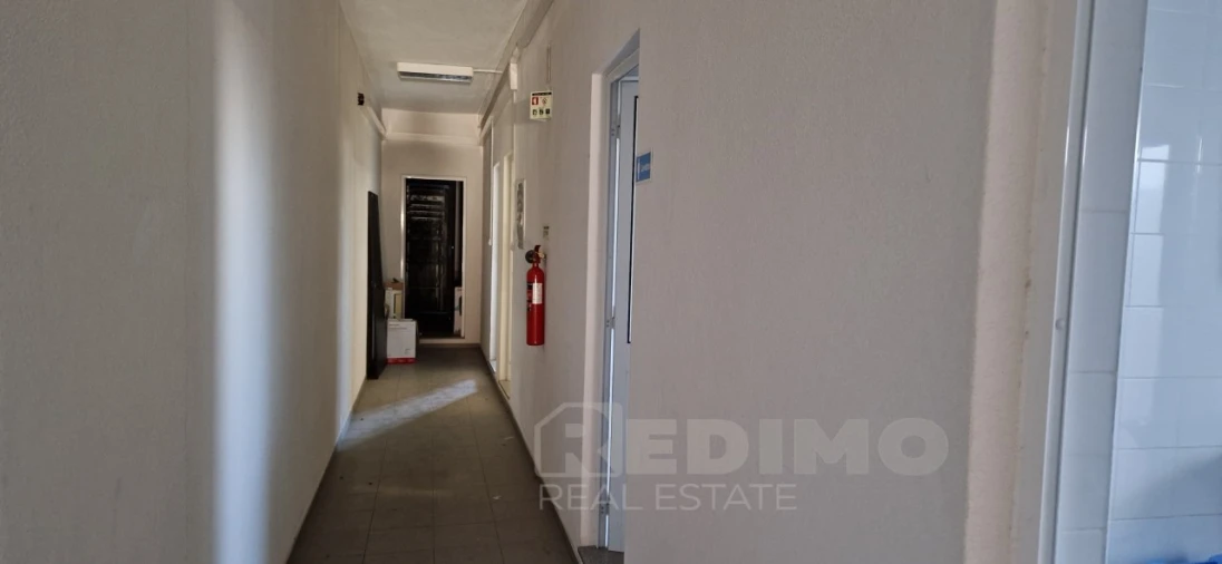 Armazém para Arrendamento em Arrifana Foto 22