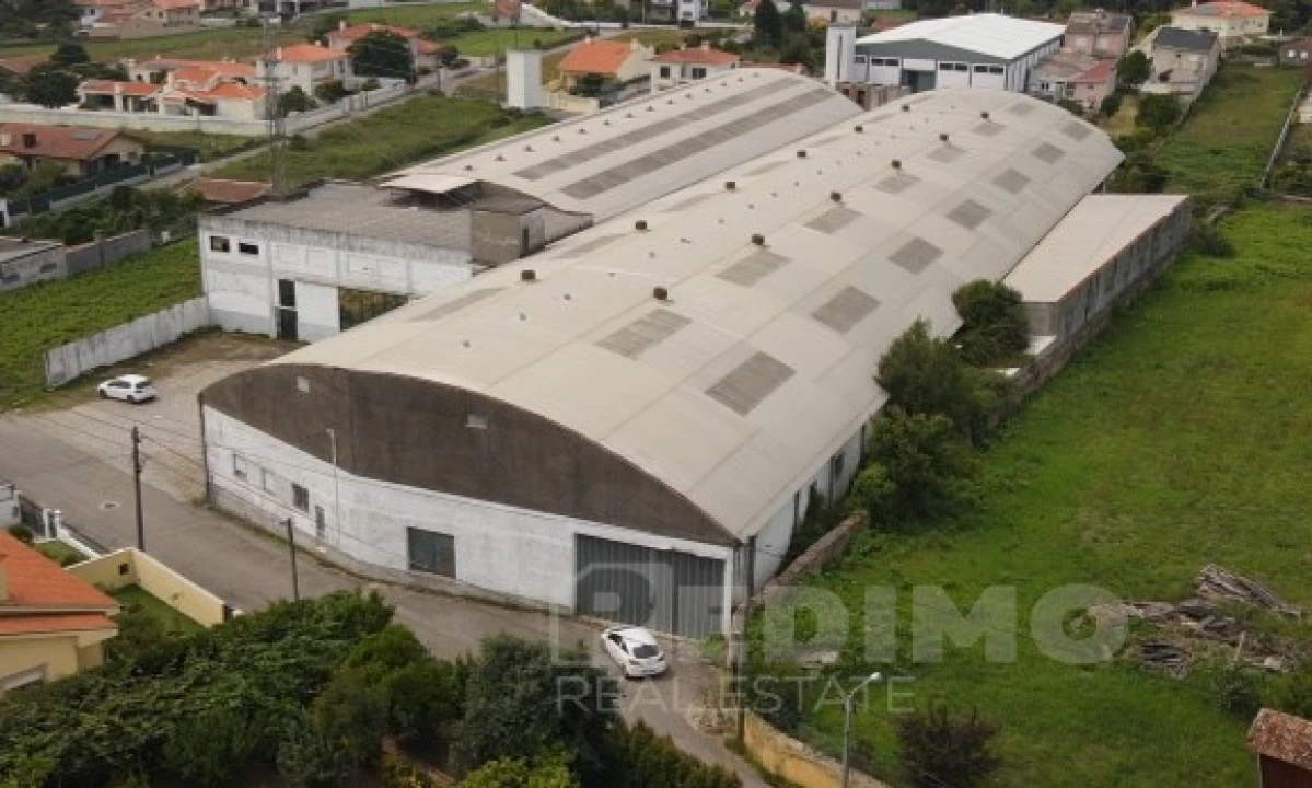 Armazém para Venda em Cortegaça Foto 1