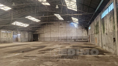 Armazém para Venda em Cortegaça