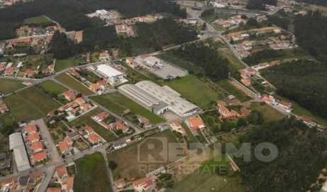 Armazém para Venda em Cortegaça
