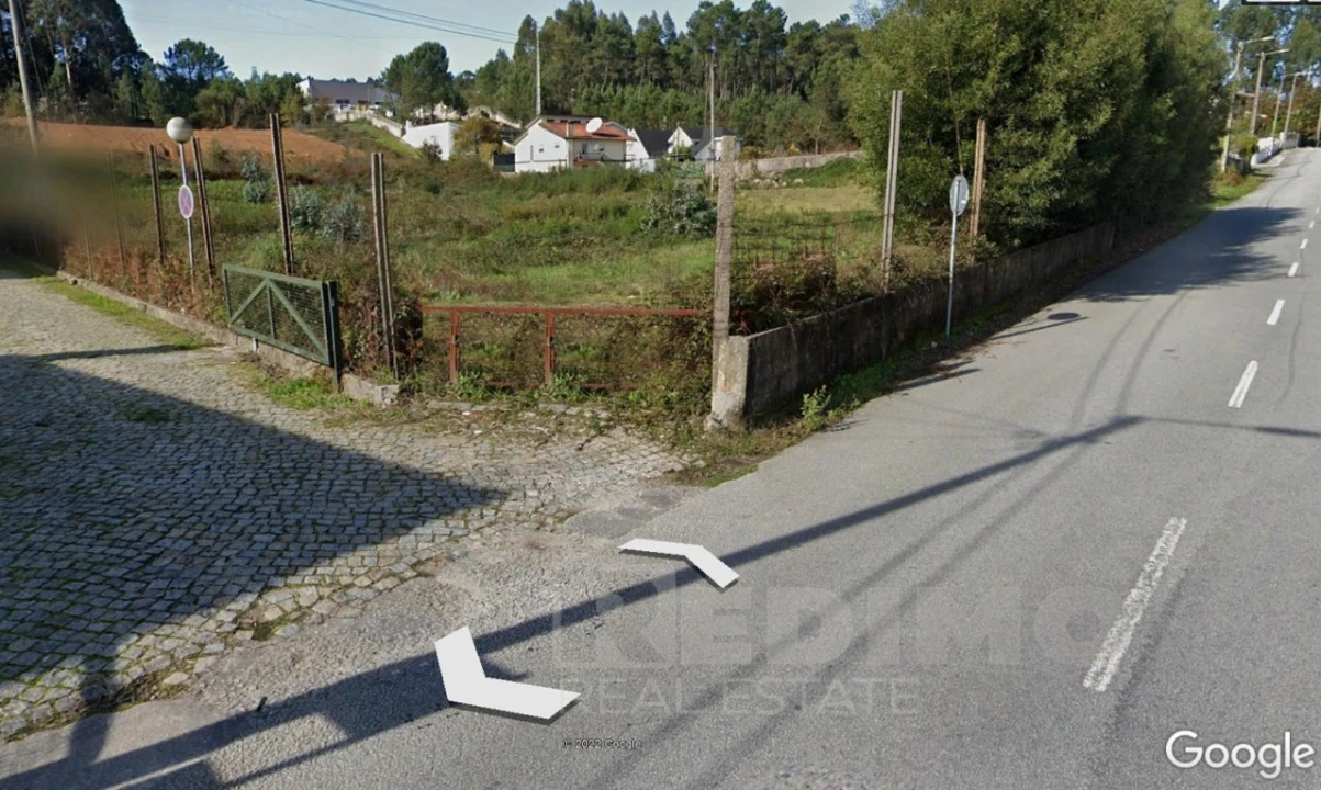 Terreno para Venda em Romariz Foto 3