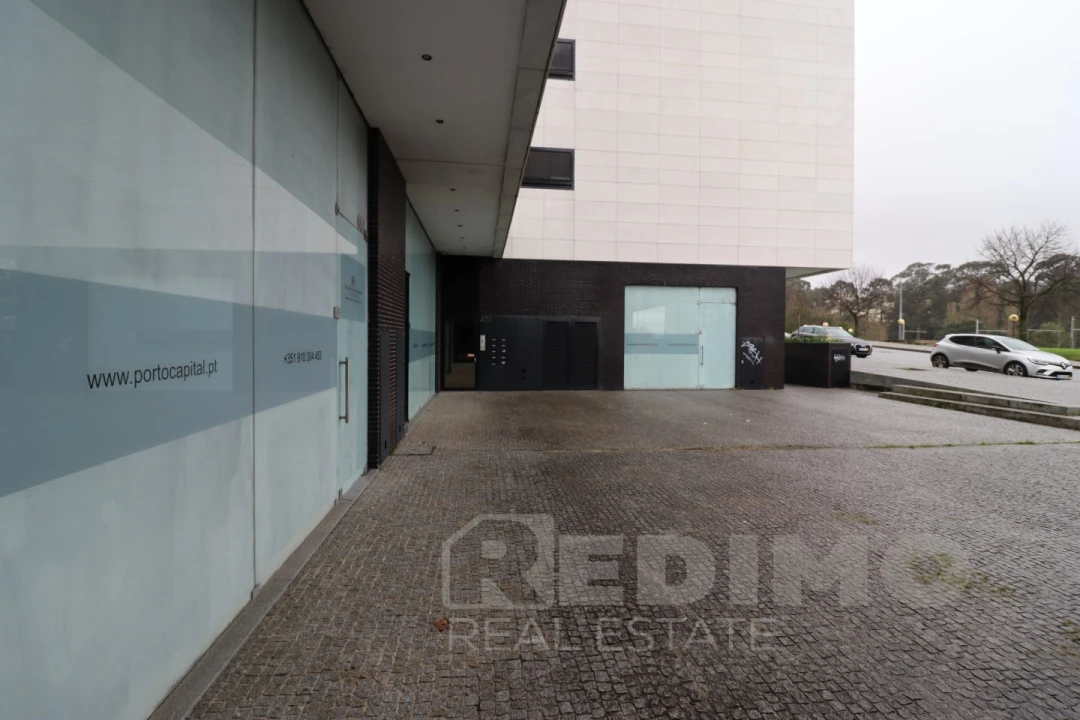 Loja para Arrendamento em Matosinhos e Leça da Palmeira Foto 7
