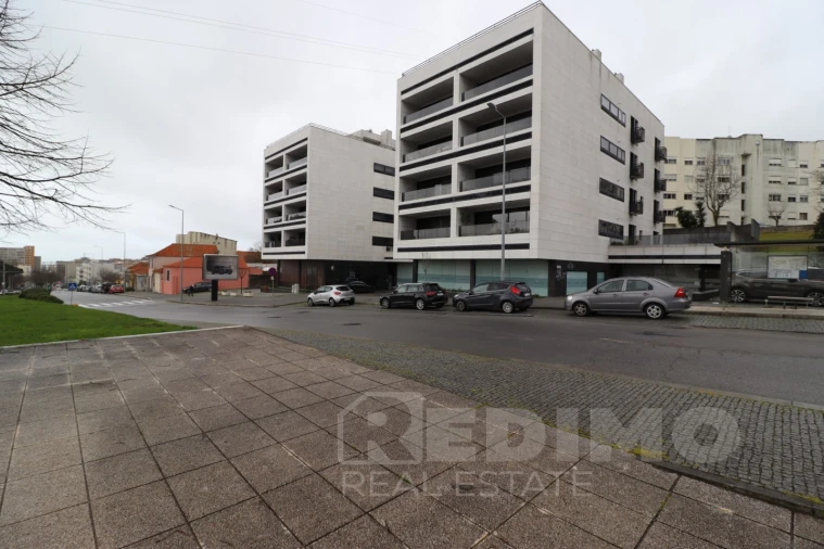 Loja para Arrendamento em Matosinhos e Leça da Palmeira Foto 16