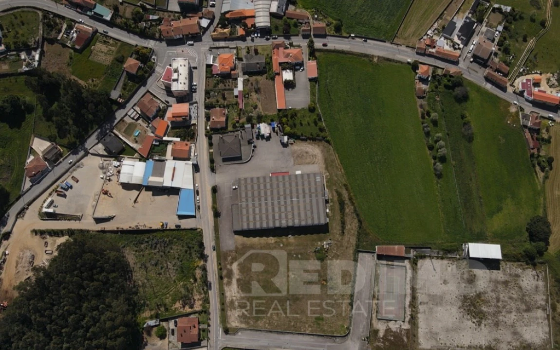 Armazém para Venda em São Miguel do Souto e Mosteirô Foto 18