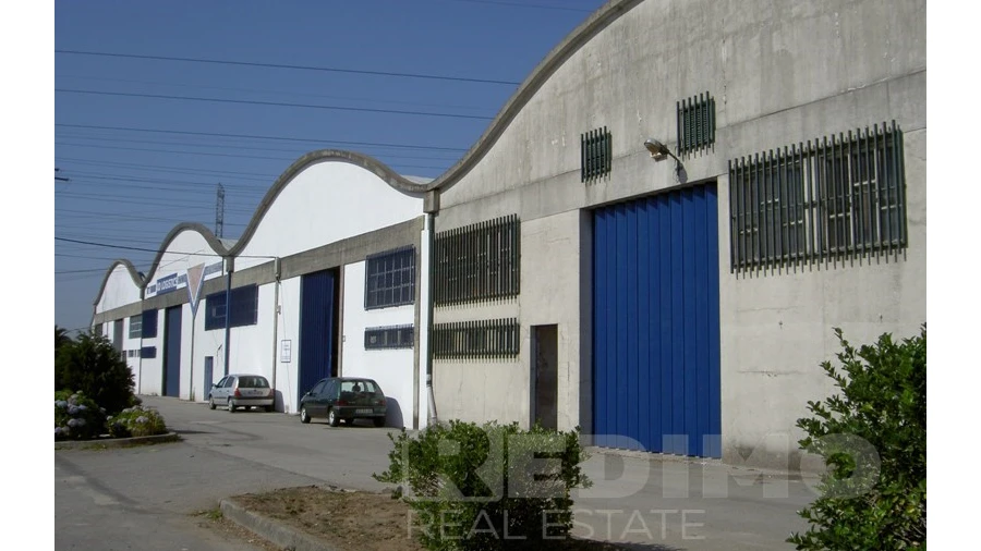 Armazém para Venda em Alfena