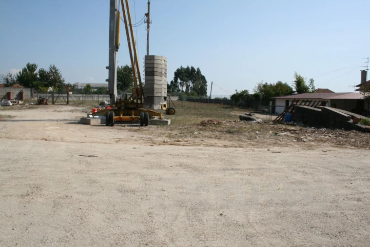Armazém para Venda em Arrifana Foto 11