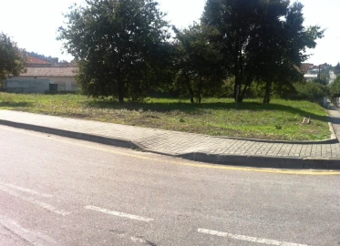 Terreno para Venda em Santa Maria de Lamas
