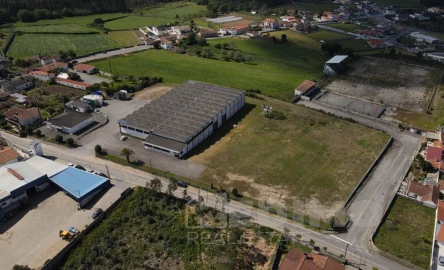 Armazém para Arrendamento em São Miguel do Souto e Mosteirô