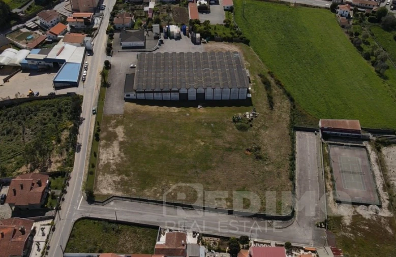 Armazém para Arrendamento em São Miguel do Souto e Mosteirô Foto 19
