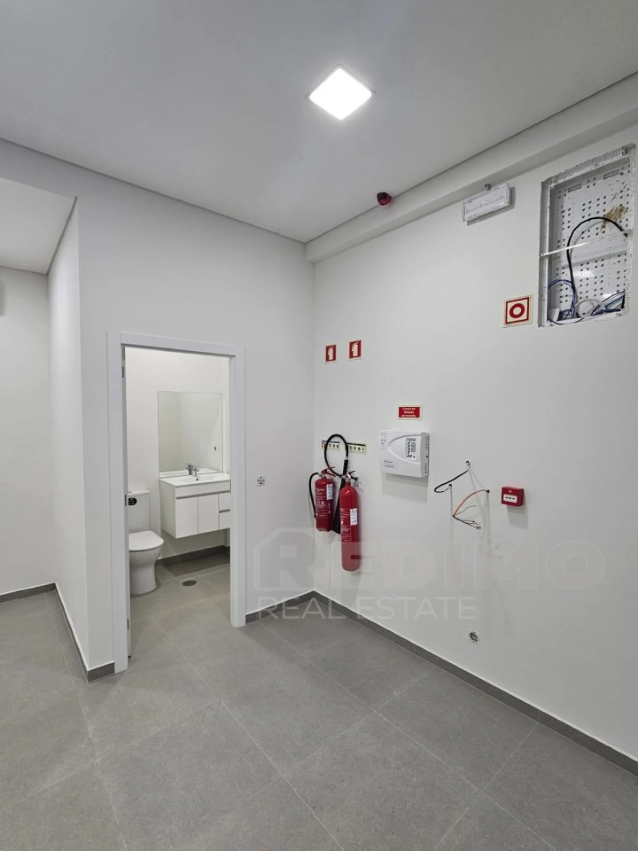 Armazém para Arrendamento em Canedo, Vale e Vila Maior Foto 15