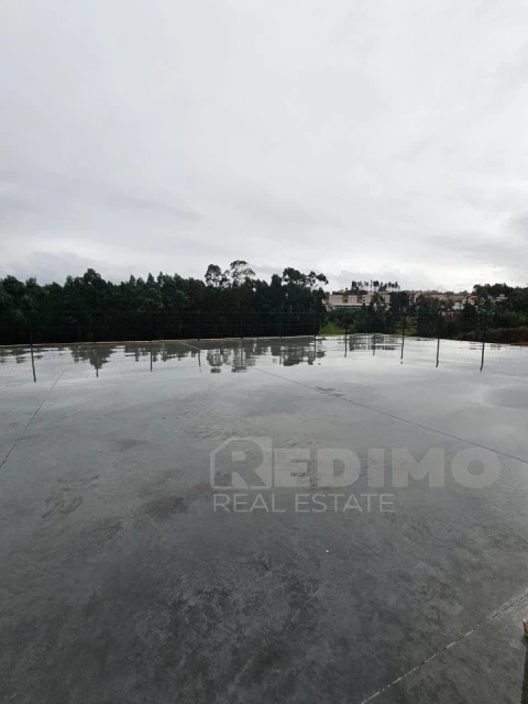 Armazém para Arrendamento em Canedo, Vale e Vila Maior