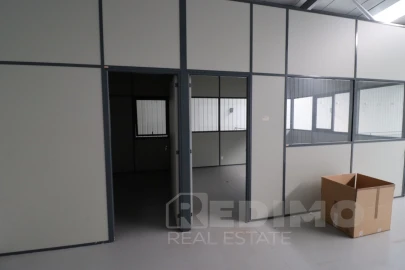 Armazém para Arrendamento em Nogueira do Cravo e Pindelo