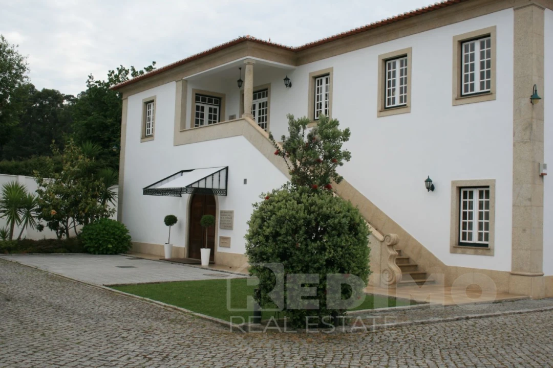 Negócio para Cedência de Quotas em Escapães Foto 2