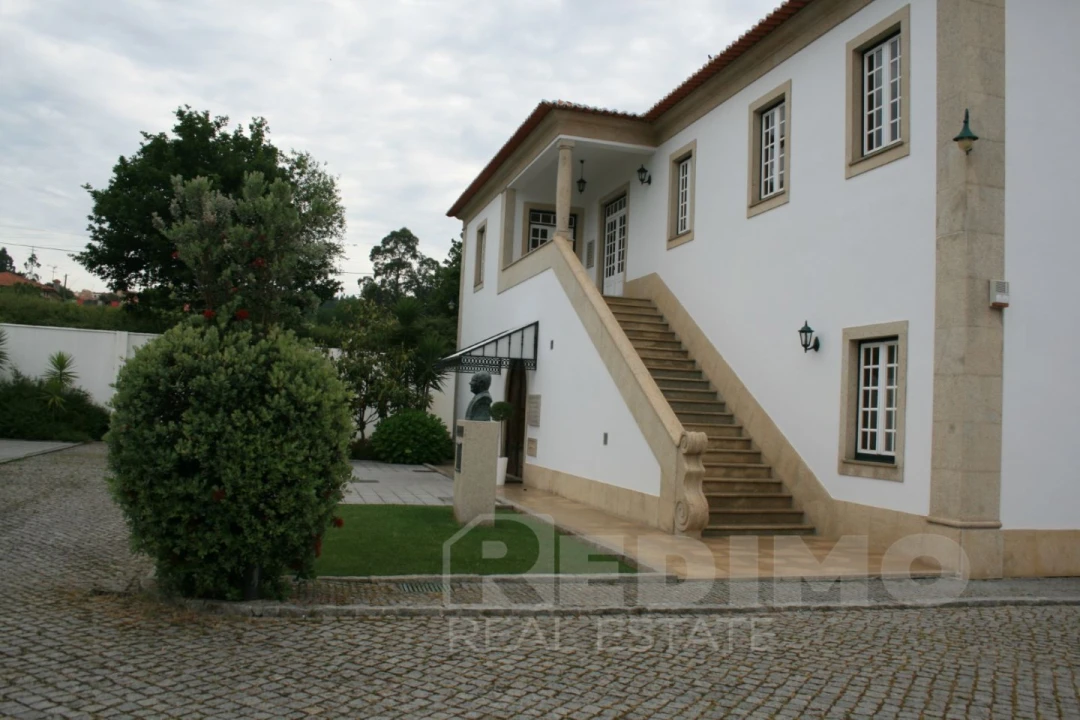 Negócio para Cedência de Quotas em Escapães Foto 3