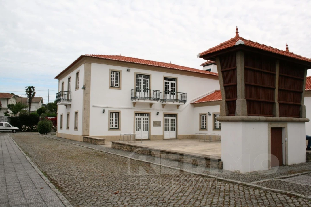 Negócio para Cedência de Quotas em Escapães Foto 9