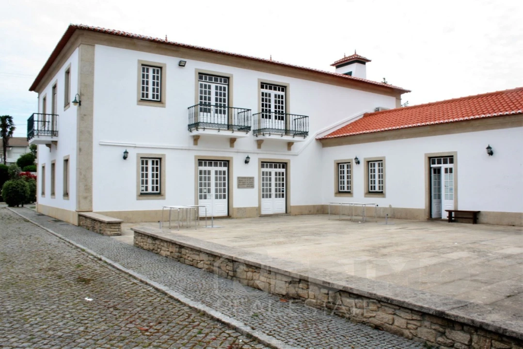 Negócio para Cedência de Quotas em Escapães Foto 10