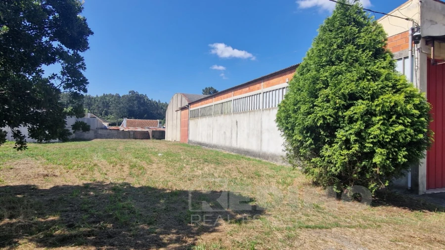 Armazém para Venda em Lourosa Foto 5