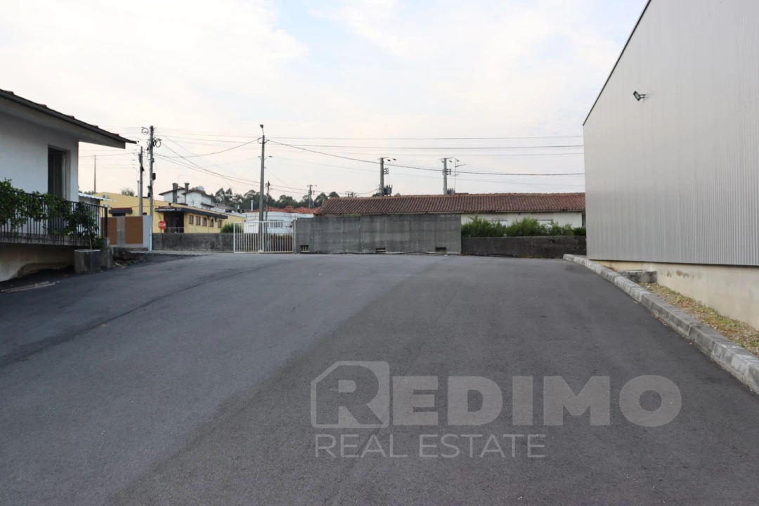Armazém para Arrendamento em Romariz Foto 12