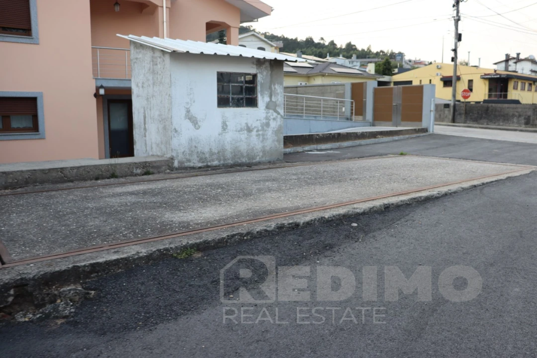 Armazém para Arrendamento em Romariz Foto 13
