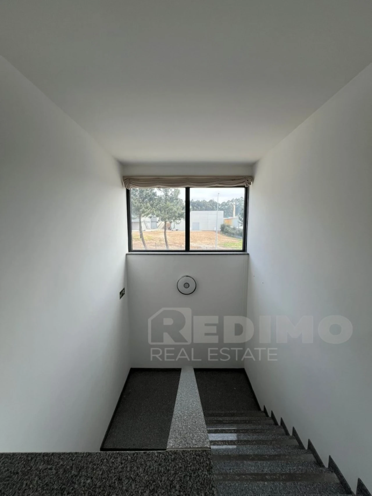 Armazém para Venda em Fiães Foto 9