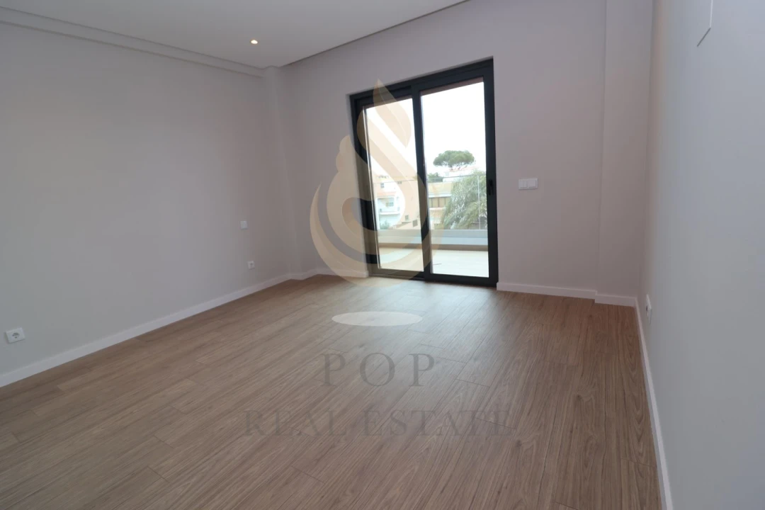 Apartamento T2 para Venda em Montenegro Foto 13