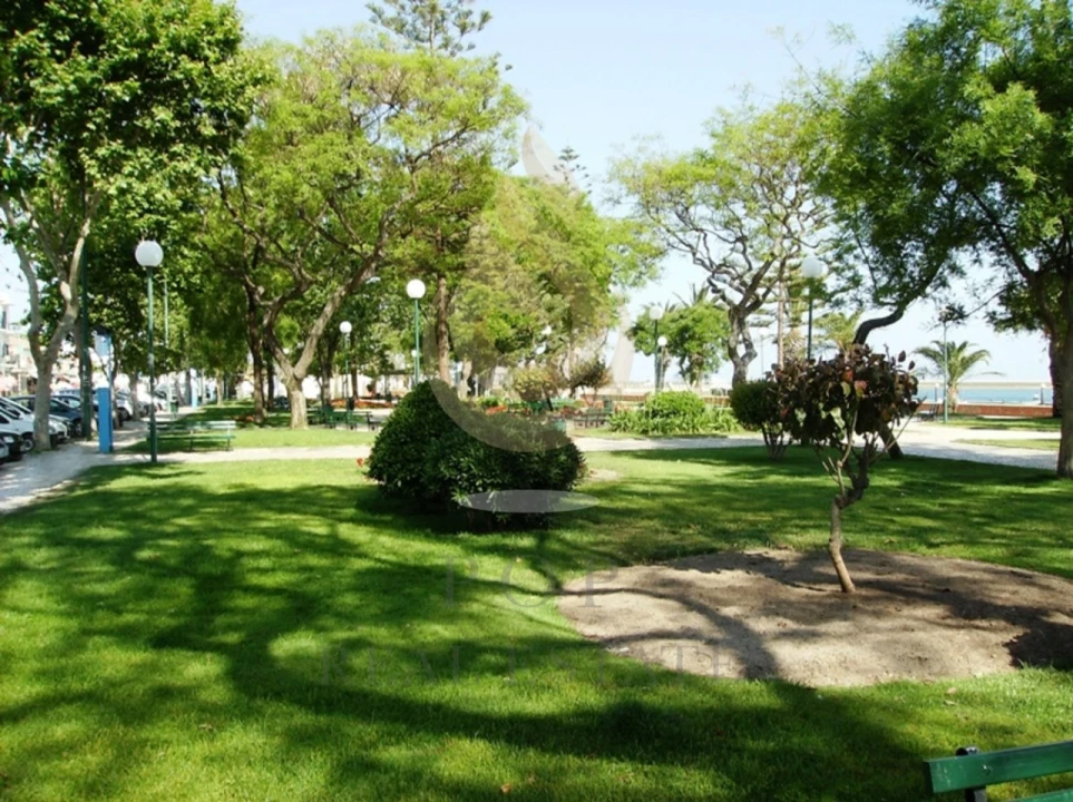 Apartamento T3 para Venda em Quelfes Foto 20