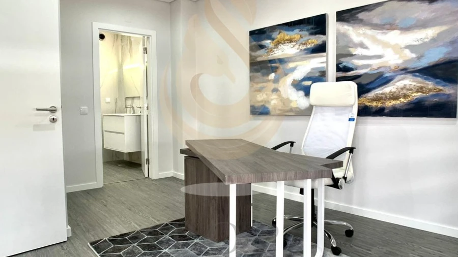Apartamento T4 para Venda em Quelfes