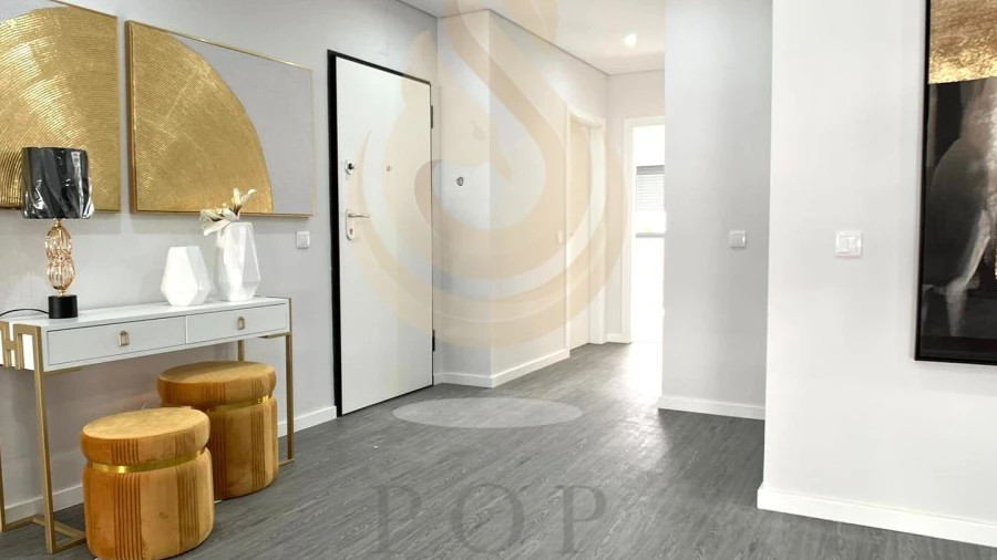 Apartamento T3 para Venda em Quelfes