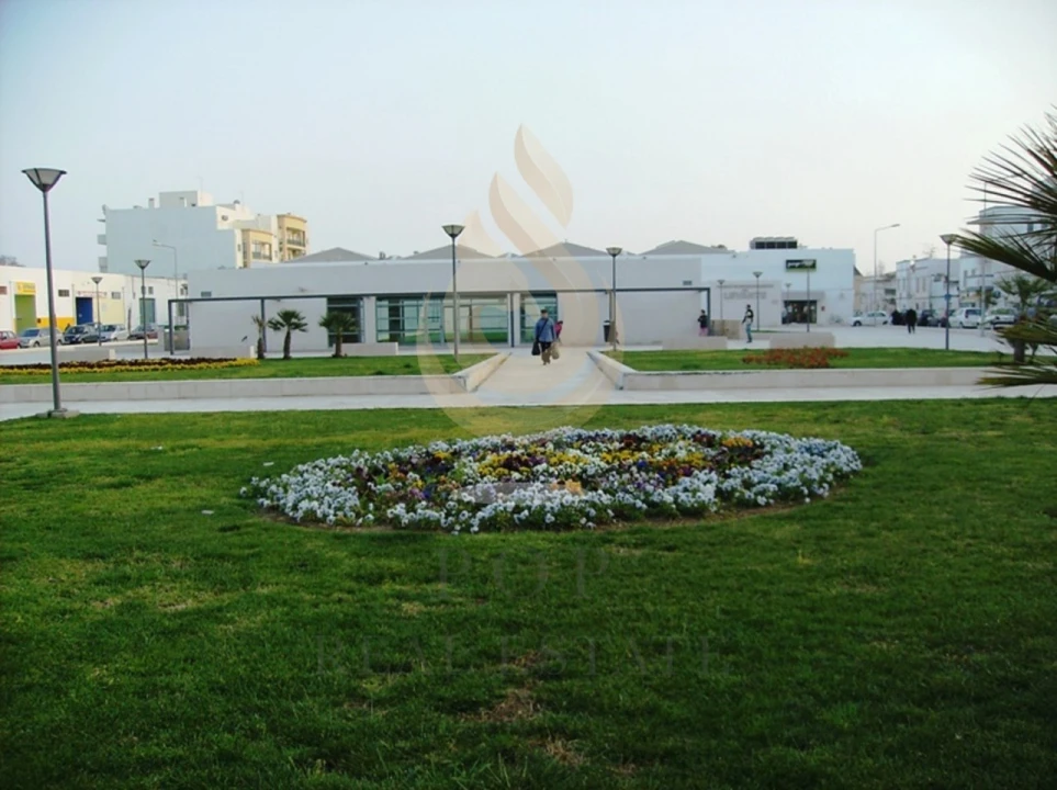Apartamento T3 para Venda em Quelfes Foto 20