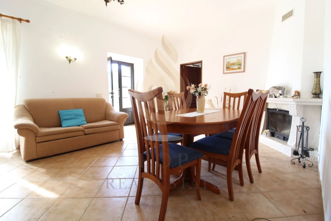 Moradia T4 para Venda em Boliqueime Foto 12
