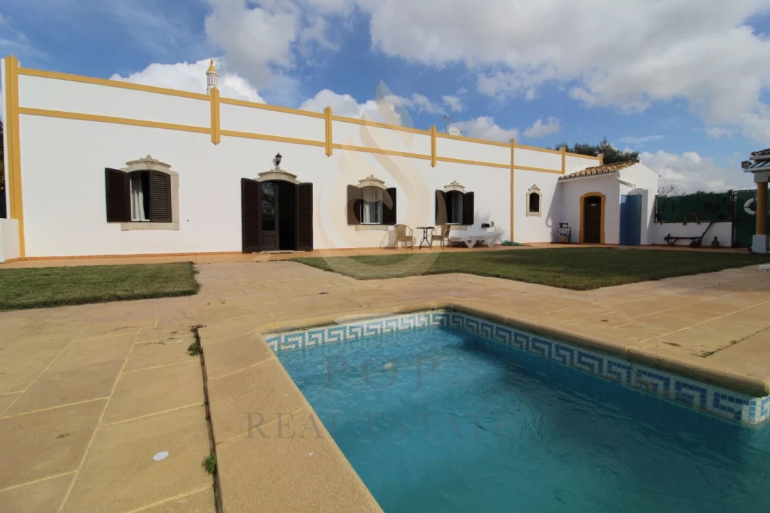 Moradia T4 para Venda em Boliqueime Foto 4