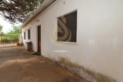 Quinta T3 para Venda em Loule (São Sebastião)