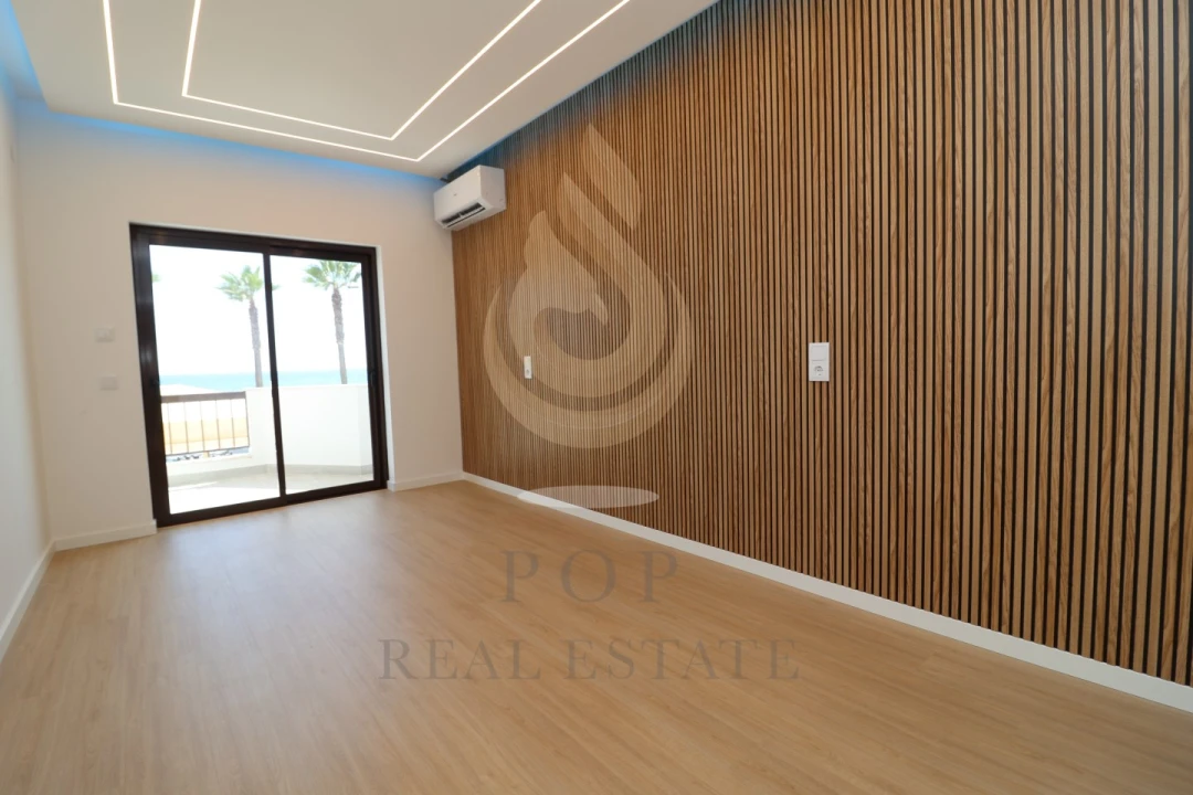 Apartamento T3 para Venda em Quarteira Foto 12