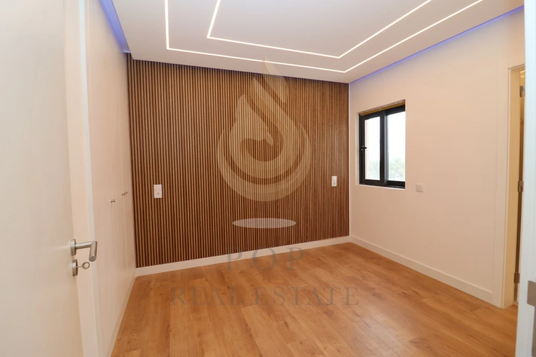 Apartamento T2 para Venda em Quarteira Foto 10