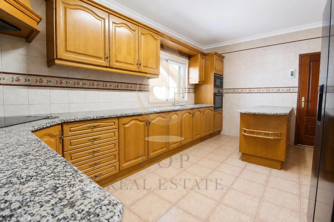 Moradia T5 para Venda em Conceição e Estoi Foto 5