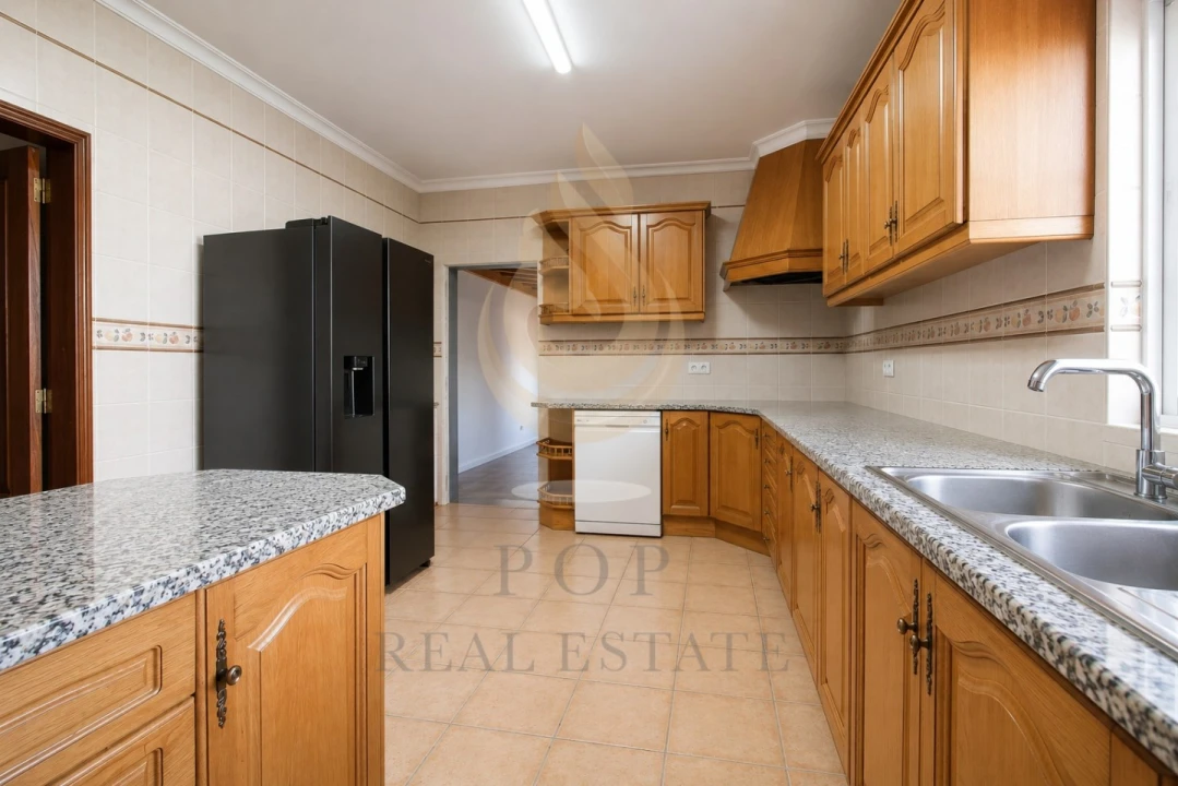 Moradia T5 para Venda em Conceição e Estoi Foto 4