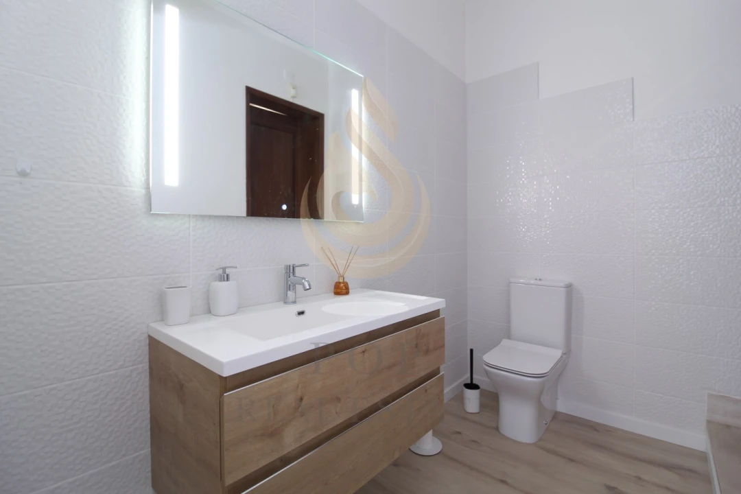 Moradia T5 para Venda em Conceição e Estoi Foto 15