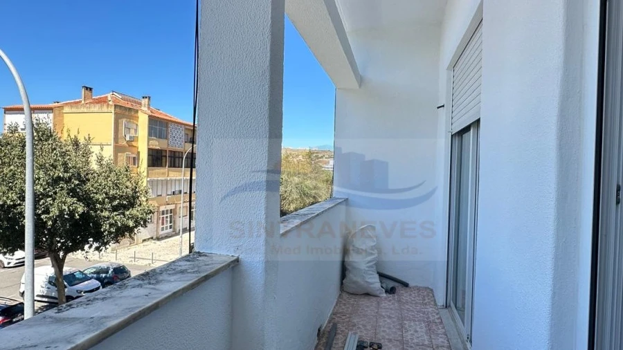 Apartamento T2 para Venda em Venteira