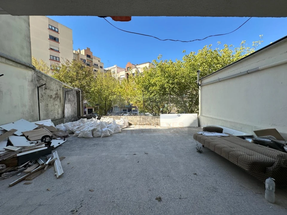 Apartamento T1 para Venda em Venteira Foto 2