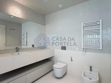 Moradia T4 para Venda em Oeiras e São Julião da Barra, Paço de Arcos e Caxias