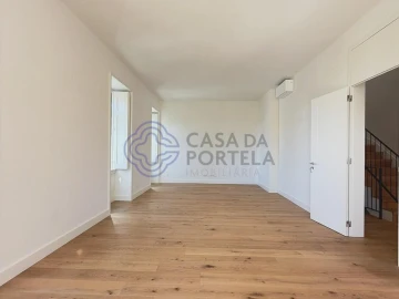 Moradia T4 para Venda em Oeiras e São Julião da Barra, Paço de Arcos e Caxias