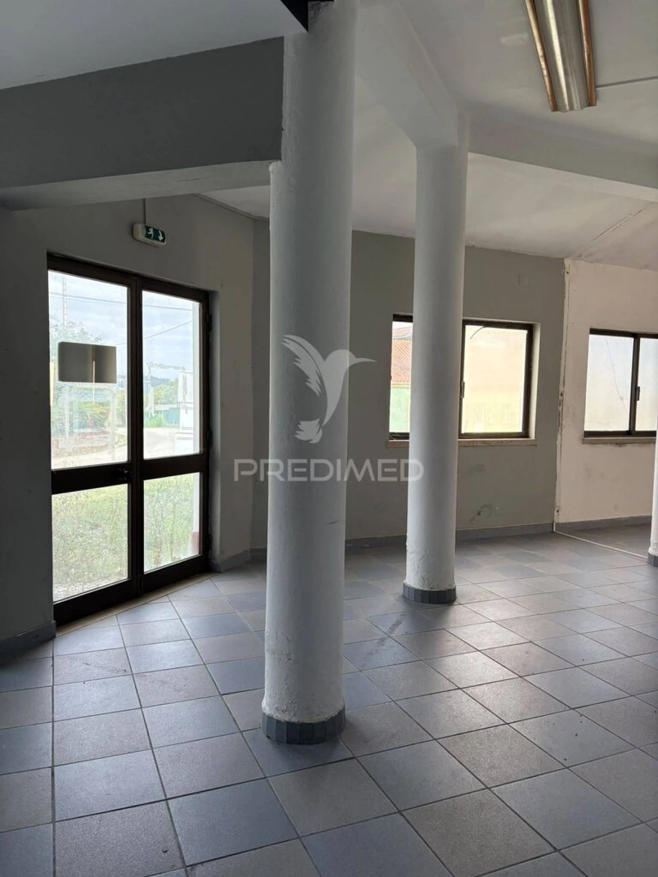 Loja para Arrendamento em Evora de Alcobaça Foto 5