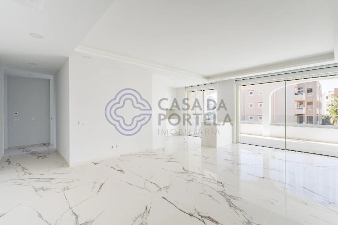 Apartamento T2 para Venda em Lagos (São Sebastião e Santa Maria) Foto 8