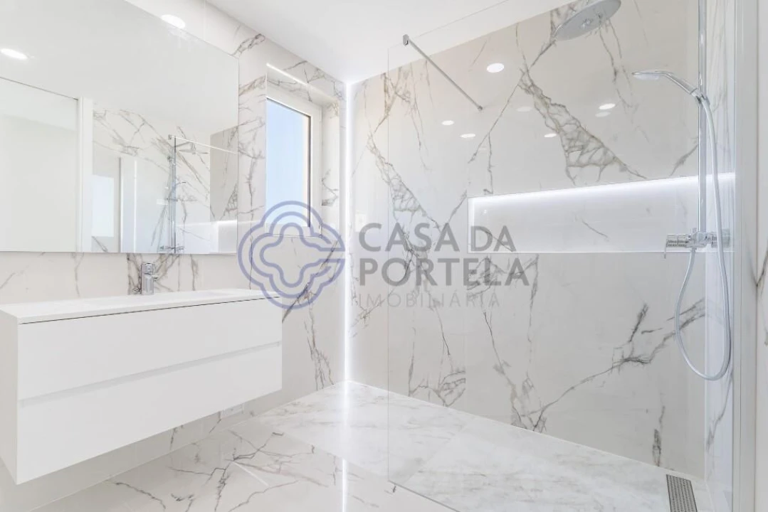 Apartamento T4 para Venda em Lagos (São Sebastião e Santa Maria) Foto 26