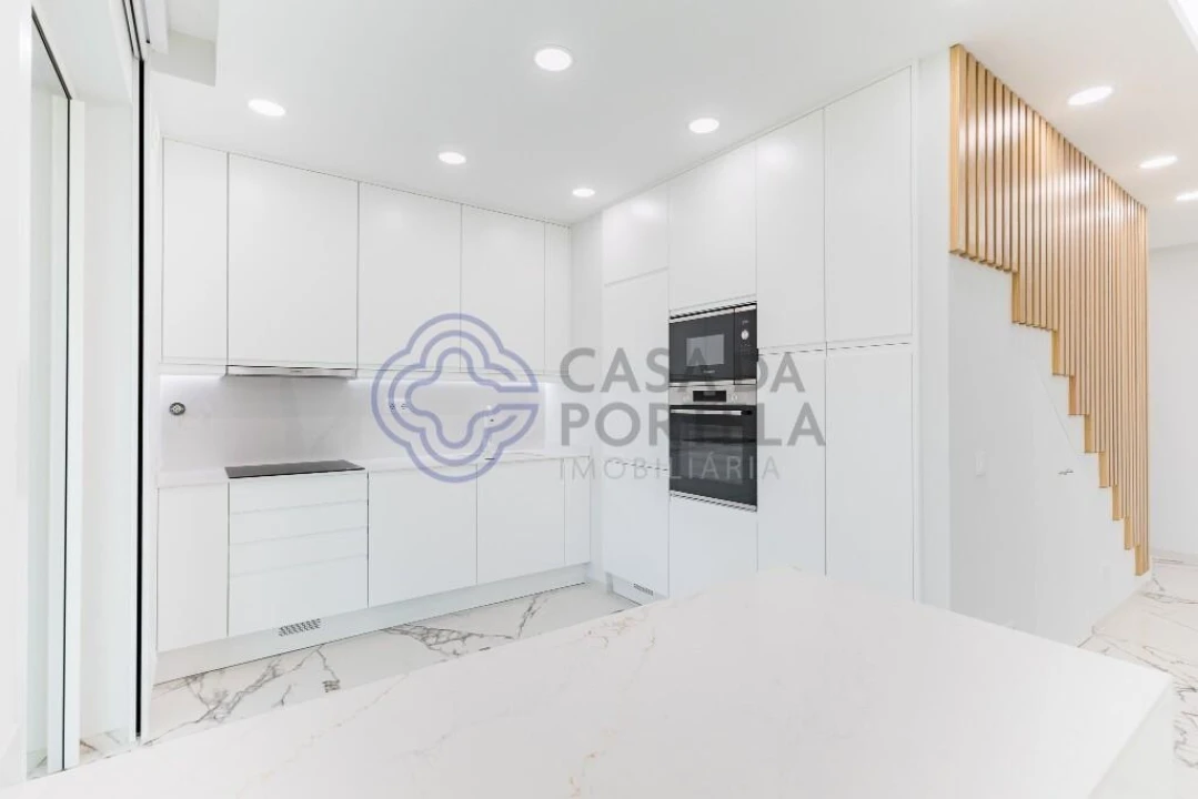 Apartamento T4 para Venda em Lagos (São Sebastião e Santa Maria) Foto 2