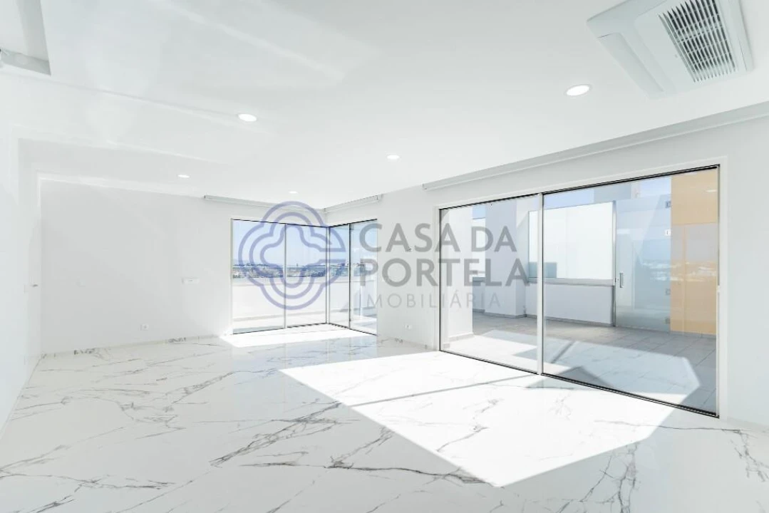 Apartamento T4 para Venda em Lagos (São Sebastião e Santa Maria) Foto 29