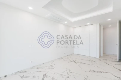 Apartamento T4 para Venda em Lagos (São Sebastião e Santa Maria)
