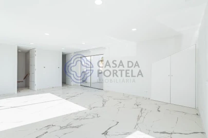 Apartamento T4 para Venda em Lagos (São Sebastião e Santa Maria)