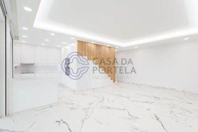 Apartamento T4 para Venda em Lagos (São Sebastião e Santa Maria)